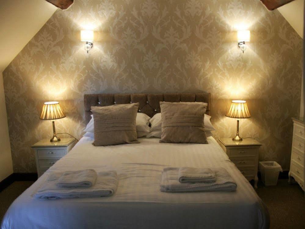 The Talbot Inn Much Wenlock Εξωτερικό φωτογραφία