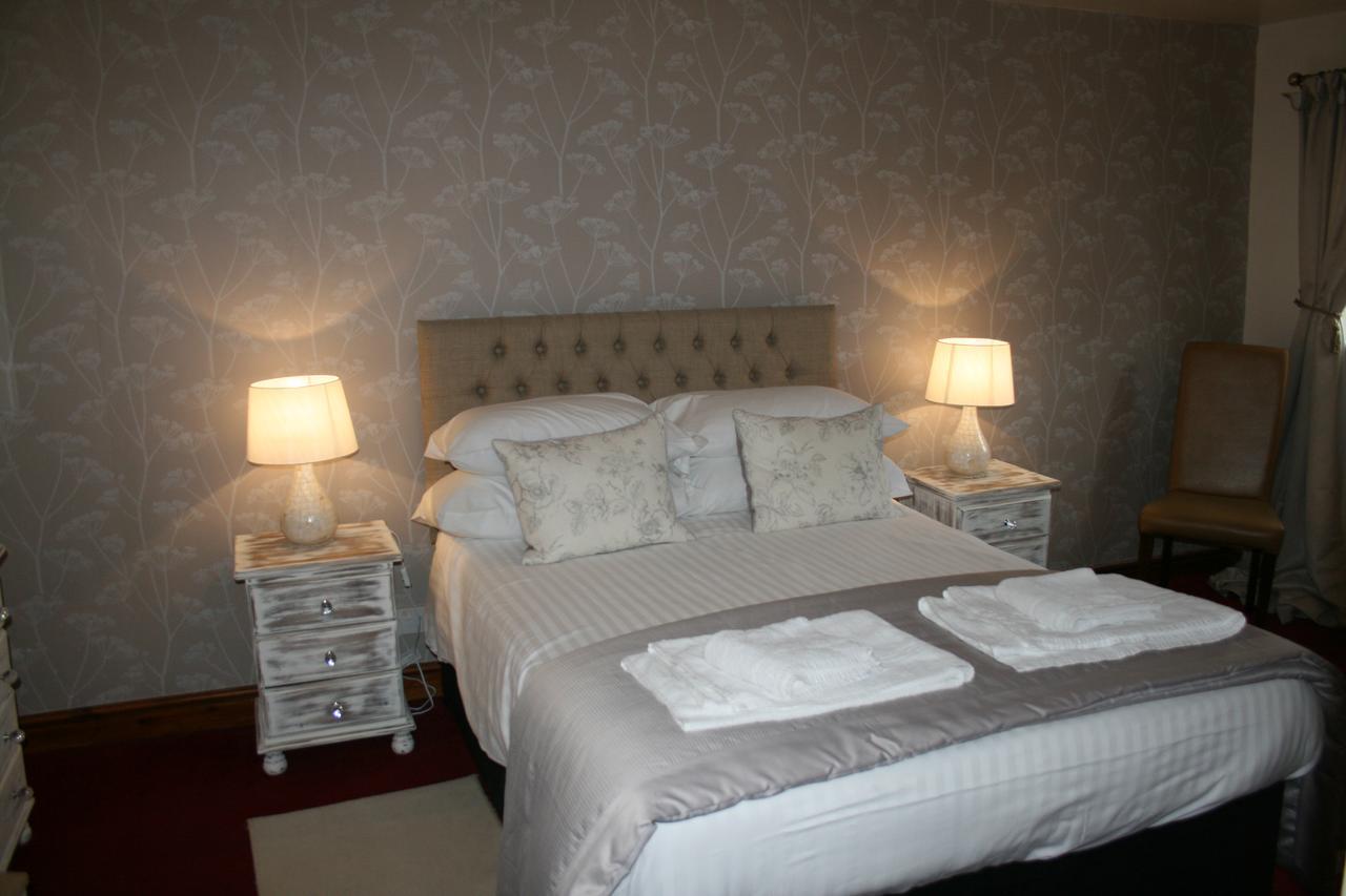 The Talbot Inn Much Wenlock Εξωτερικό φωτογραφία