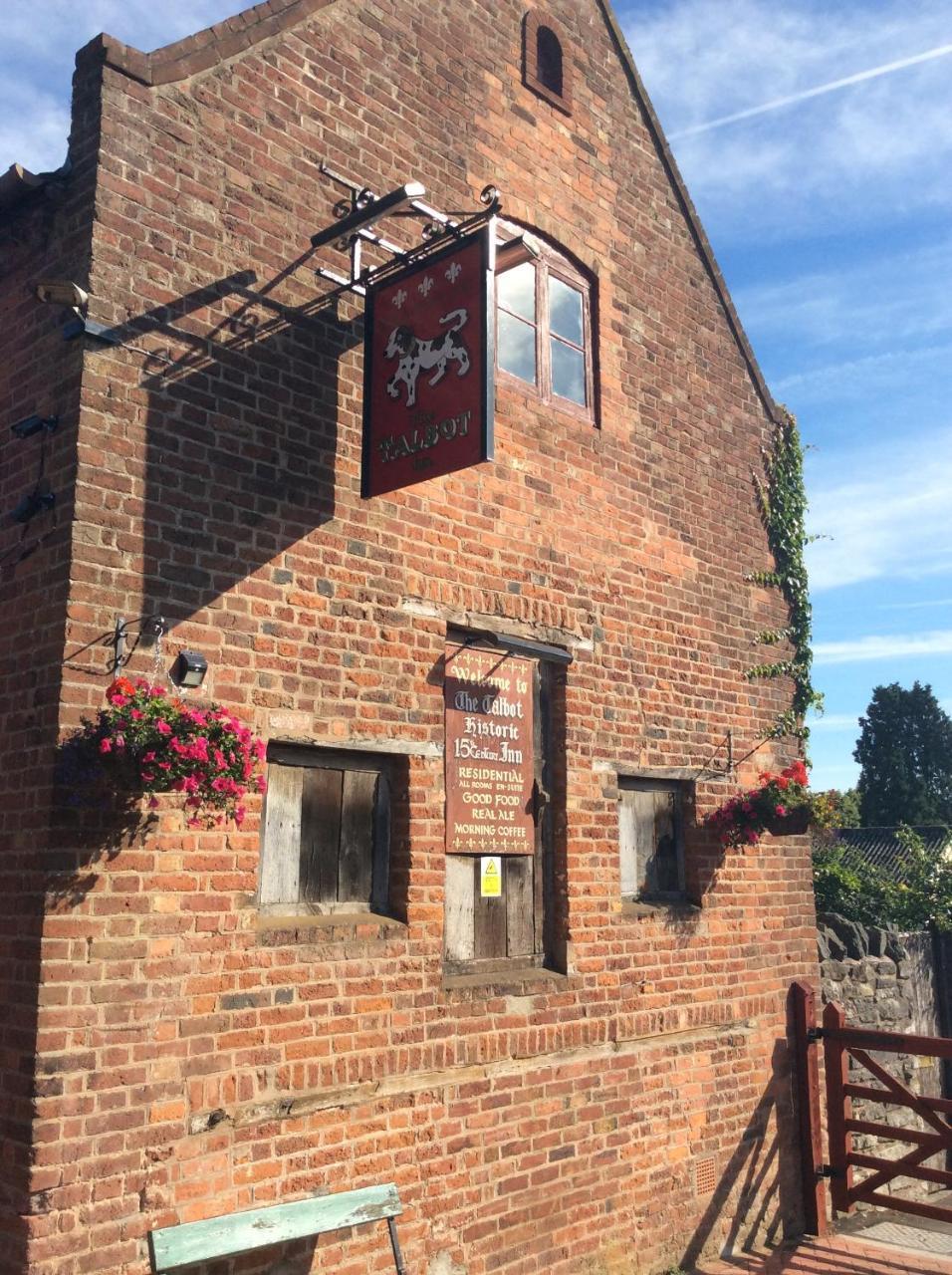 The Talbot Inn Much Wenlock Εξωτερικό φωτογραφία